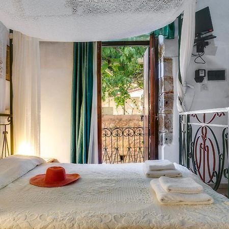 Ifigenia Rooms By Marios Chania  Екстер'єр фото
